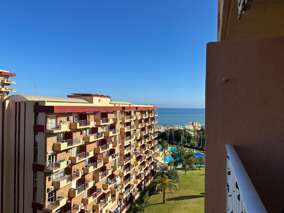 Apt Centrico Con Vistas Y Piscinas Benalmádena Exterior foto