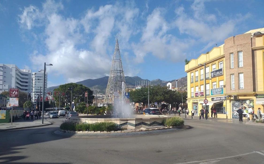Apt Centrico Con Vistas Y Piscinas Benalmádena Exterior foto