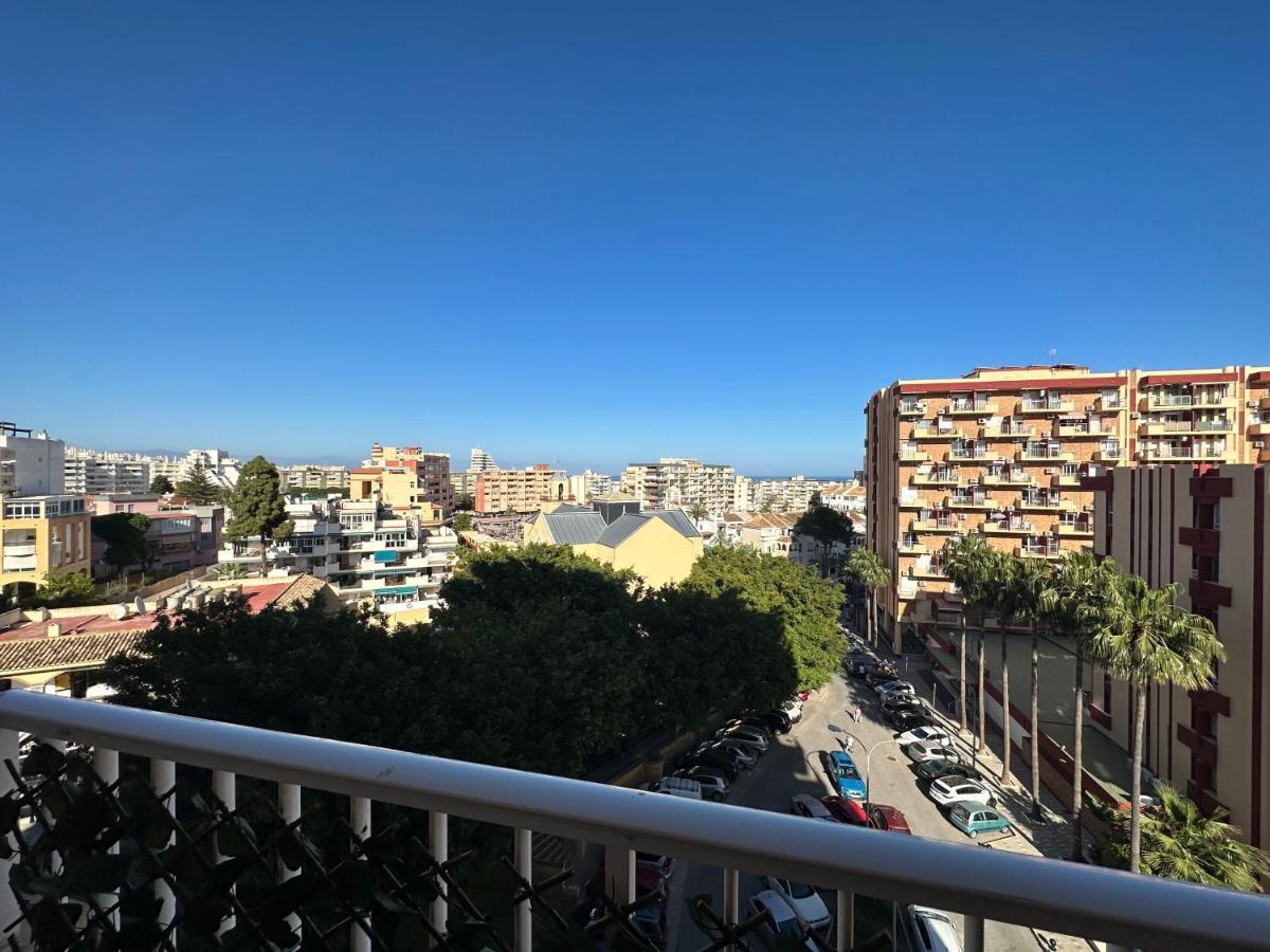 Apt Centrico Con Vistas Y Piscinas Benalmádena Exterior foto