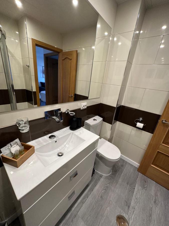 Apt Centrico Con Vistas Y Piscinas Benalmádena Exterior foto