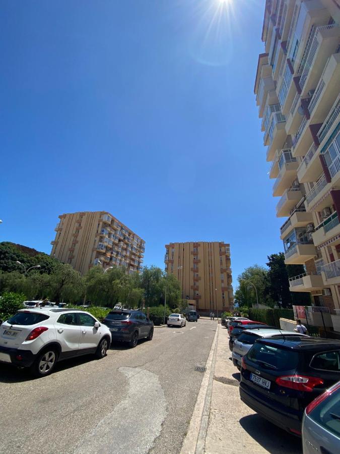 Apt Centrico Con Vistas Y Piscinas Benalmádena Exterior foto